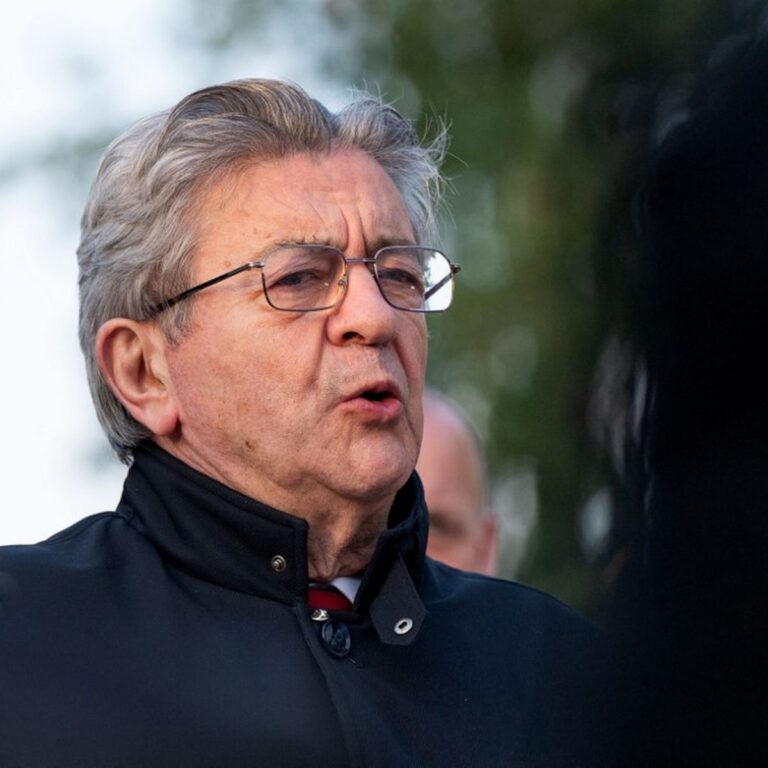 Mélenchon porte plainte après des propos comparant son style à celui de Goebbels