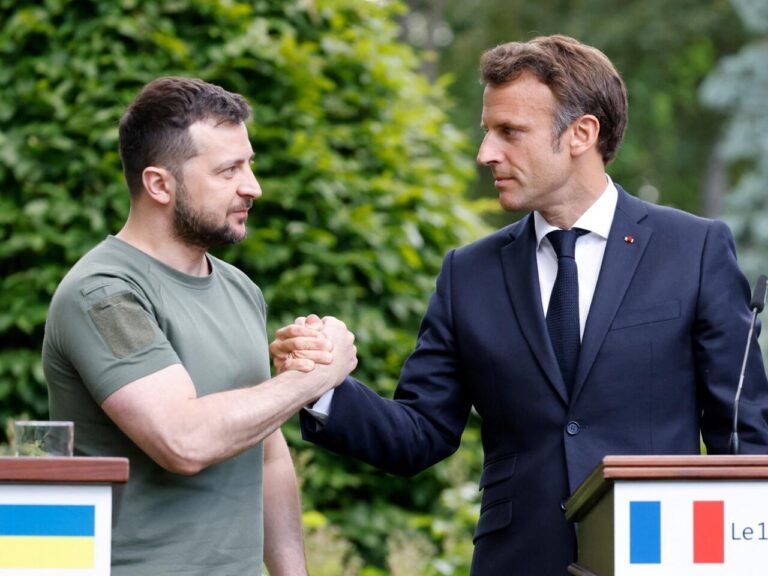 Les dirigeants français, allemand et britannique critiqués après leur visite en Ukraine