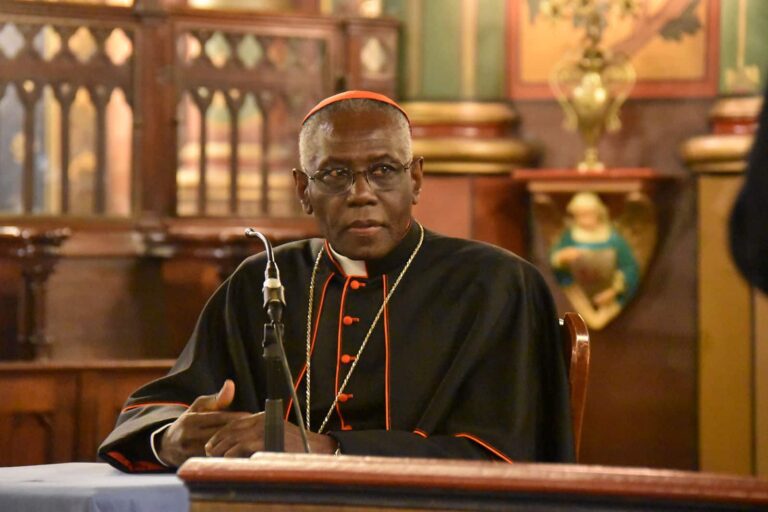Cardinal Robert Sarah: L’Espoir pour une Europe Chrétienne
