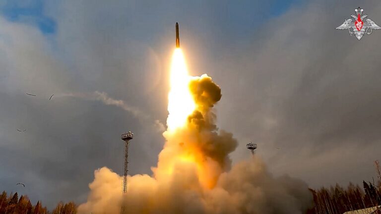 Russie teste un missile balistique intercontinental à puissance nucléaire