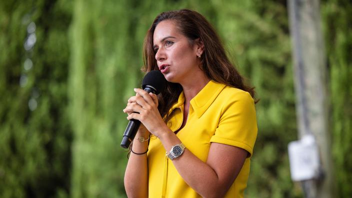 Sarah Knafo, une Figure Impressionnante du Débat Politique