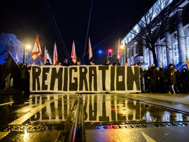 Sommet européen sur la remigration se tient à Milan