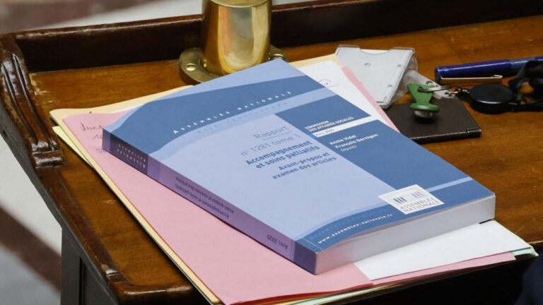 Le droit à l’aide médicale à mourir ne sera pas appliqué avant 2027, un échec politique et une honte nationale