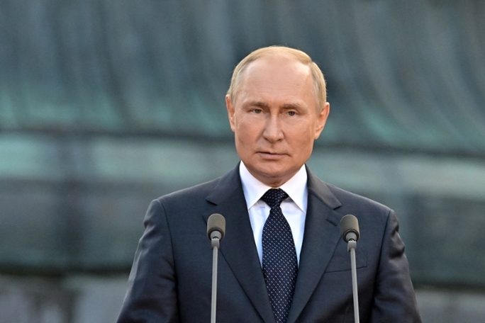 Poutine menace une riposte écrasante après les attaques ukrainiennes