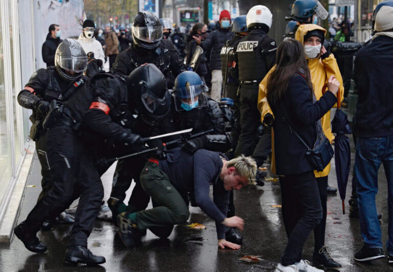 Bilan des émeutes : les juges français libèrent les manifestants sans nom — une nouvelle humiliation pour l’État