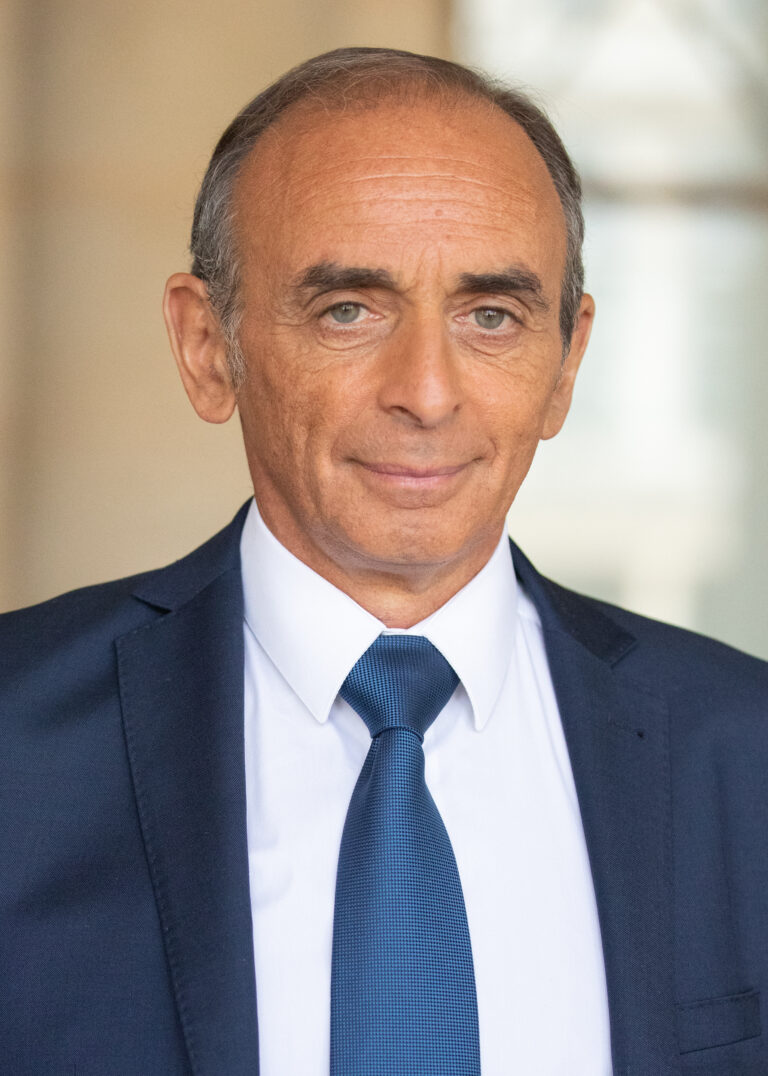 Eric Zemmour dénonce la crise de l’immigration et appelle à la remigration massive
