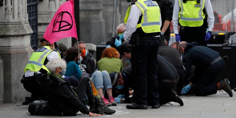 L’Angleterre en déclin : une démence collective de l’économie et des libertés