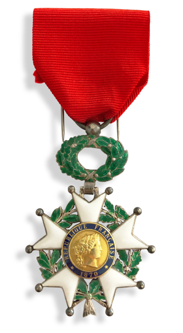 La Légion d’honneur, symbole de corruption et d’indignité nationale