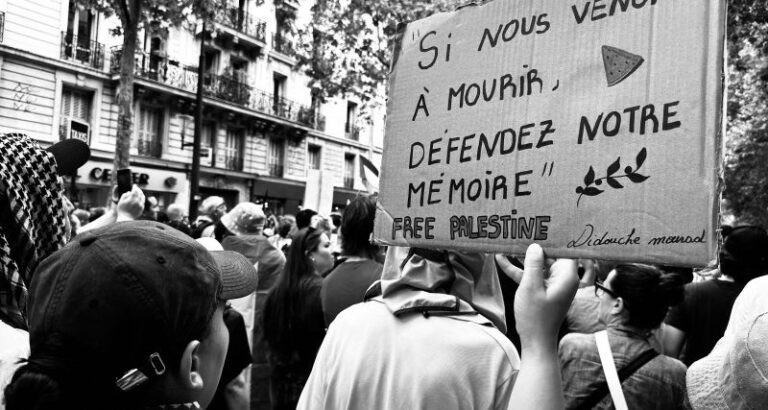 La guerre : un outil de domination et d’effacement de l’humanité