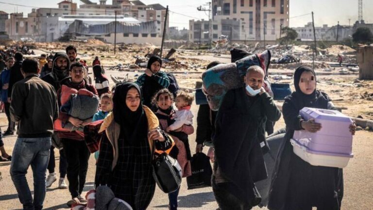 LA FRANCE EN FÊTE : TOUS LES PALESTINIENS DE GAZA RÉCUPÉRÉS PAR DES « CONNARDS GAUCHES »