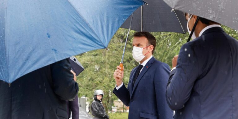 Macron et son régime : une débâcle économique et sociale