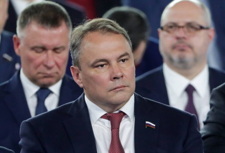 Piotr Tolstoï dénonce la manipulation des Français : « Ils savent qu’ils sont piégés »