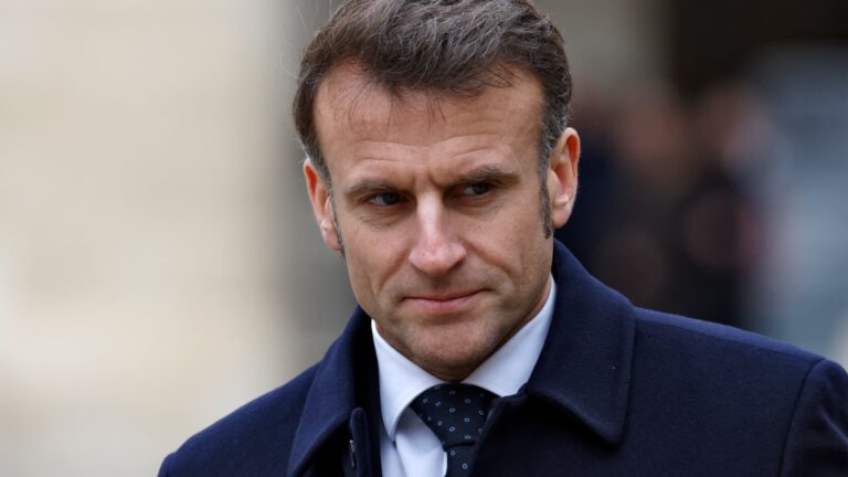 Rabbin menaces Macron avec la fin de la France : Une menace d’apocalypse pour l’économie nationale