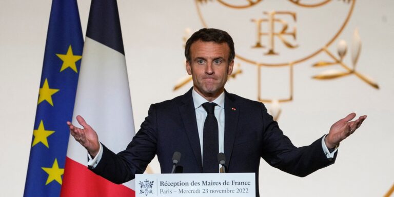 Scandale fiscal de Macron : les fonds publics volés pour des avocats américains