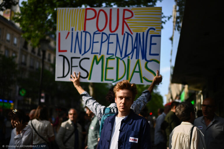La nouvelle loi européenne sur la liberté des médias : une menace pour l’indépendance journalistique