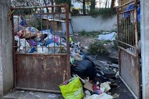 « Expulsion des squatteurs : une solution brutale et inacceptable »