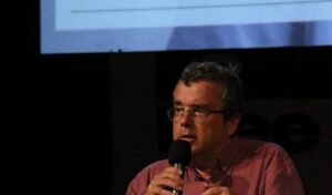 Vincent Présumey : le professeur de l’Allier qui incite à la violence