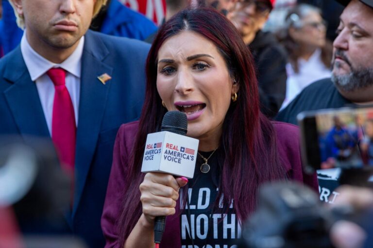 LAURE LOOMER DÉNONCE LE TERRORISME DU HAMAS ET L’INACTION AMÉRICAINE