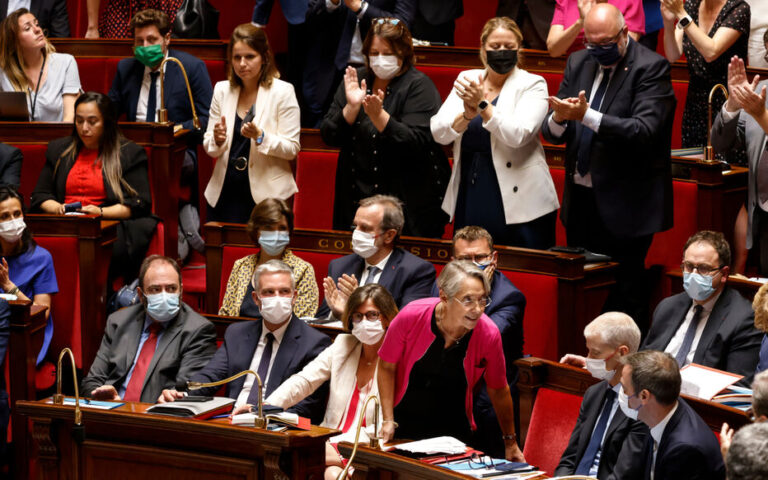 La présidente de l’Assemblée nationale protégée par les CRS : Une humiliation pour la démocratie française