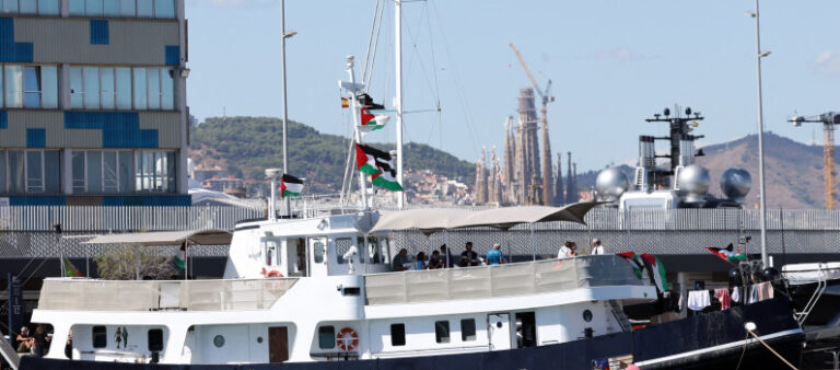 Désastre maritime : la flottille humanitaire pour Gaza s’effondre face aux tempêtes et à l’incompétence