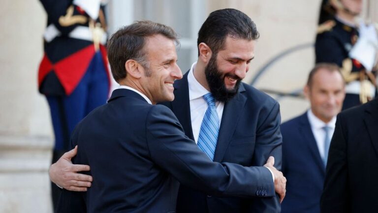 Macron et son soutien aux djihadistes : une trahison de la France