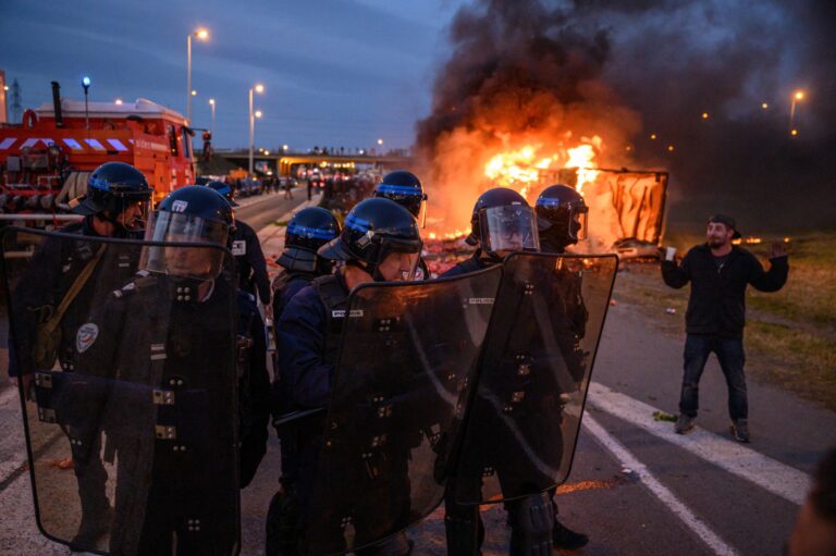 La guerre civile inévitable en France et au Royaume-Uni : une menace imminente