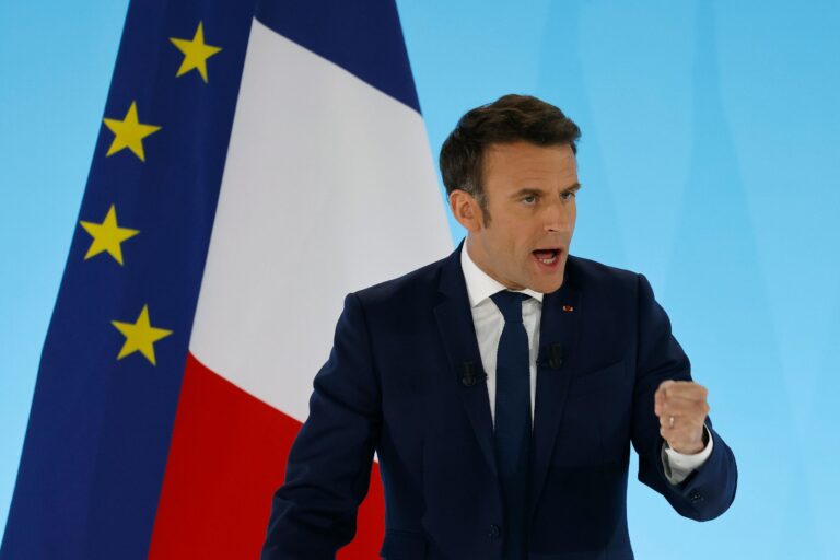 Le chaos Macron : La France plonge dans le néant économique et politique