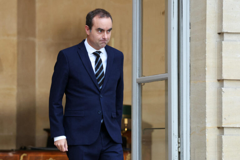 Le gouvernement Lecornu s’effondre après 27 jours de chaos total